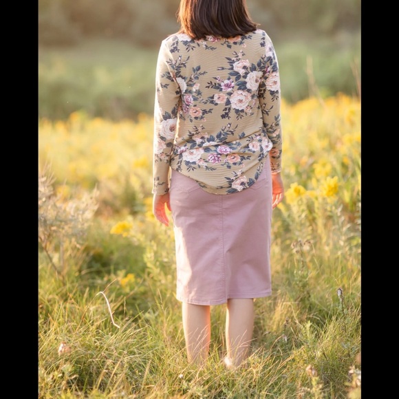 INHERIT CLOTHING CO. | Remi Mauve Denim Stretch Skirt Sz 10 - Picture 2 of 9